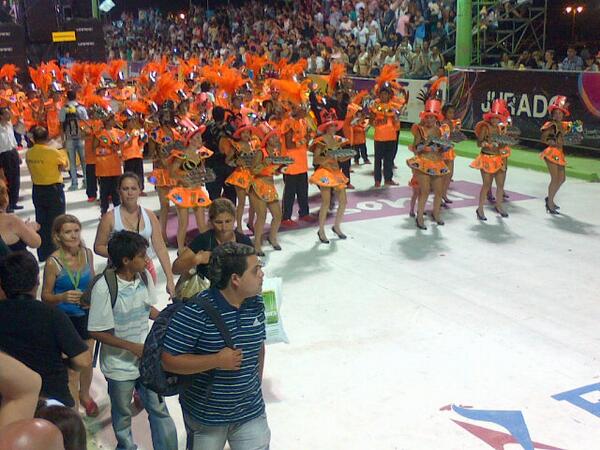 carnavaleando1's tweet photo. #Copacabana2014 #CorrientesCapitalNacionalDelCarnaval http://t.co/Lak8KsSHvX