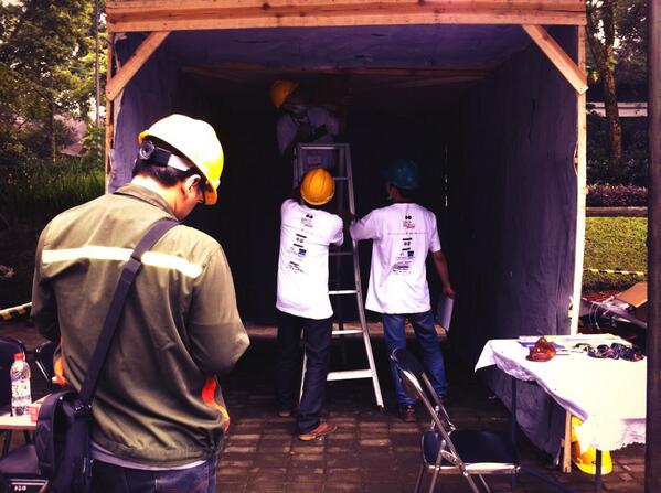 timotiusdenis's tweet photo. @ISMC9SEASMC1 #treasurehunt #competition Underground Mine Stability http://t.co/bm8RDg0jNF