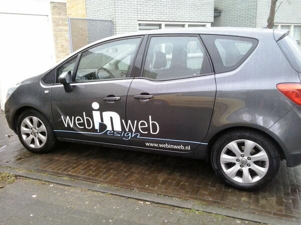 webinwebdesign's tweet photo. De auto is beletterd. Met dank aan @grafikusBLADEL &amp; Daan Fievez. http://t.co/yOuN59yNXv