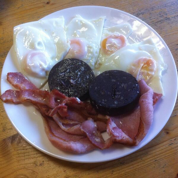 paleonomics's tweet image. #Deloading and #Paleo R&amp;amp;R this weekend starts here #primal #paleonomics #eggs #bacon