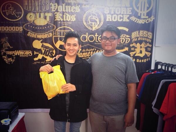 Terimakasih sudah mampur dan belanja di booth PICS prens :D