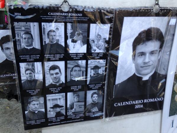 LauraPiasini's tweet photo. Non c'è più religione!!!! Il calendario dei preti fichi!!!!! http://t.co/e8uPchbEdB