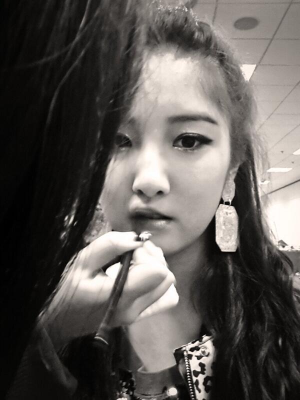 dw15HyunAh_'s tweet photo. “@4minutethailand: 140208 Jihyun's twitter update 홍콩팬미팅준비! http://t.co/zGZxQxg3VF”