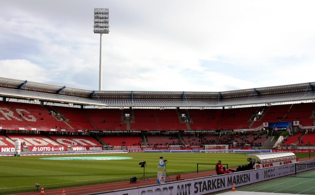 Bf9FVLHCAAAkl09.jpg:large