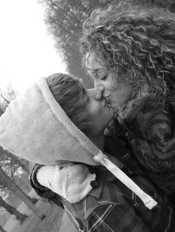 thebestships's tweet photo. Liam and Danielle http://t.co/Mdf1eEZKn1