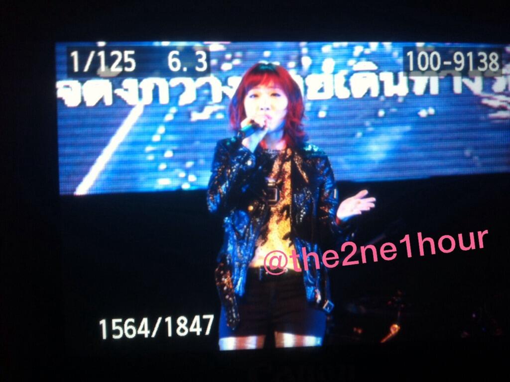 Bf9T0XACYAEZtOC.jpg:large