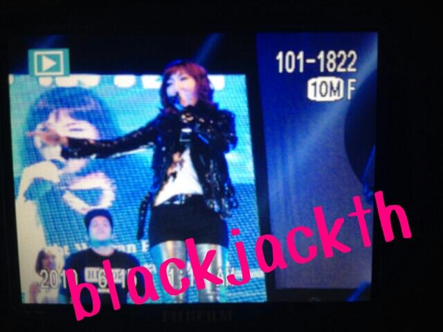 Bf9TQfbCAAA4r3V.jpg:large