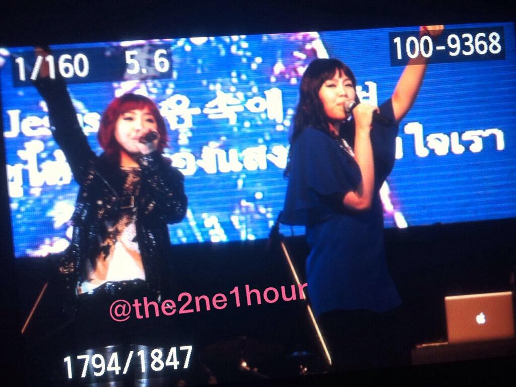 Bf9TlCwCUAApUN_.jpg:large