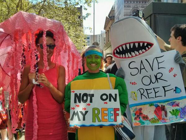 Greenpeace's tweet photo. Today, Australians demanded protection for the Great Barrier Reef. Join them: http://t.co/5JIttKrwFn #savethereef http://t.co/6VZeCHMc0e