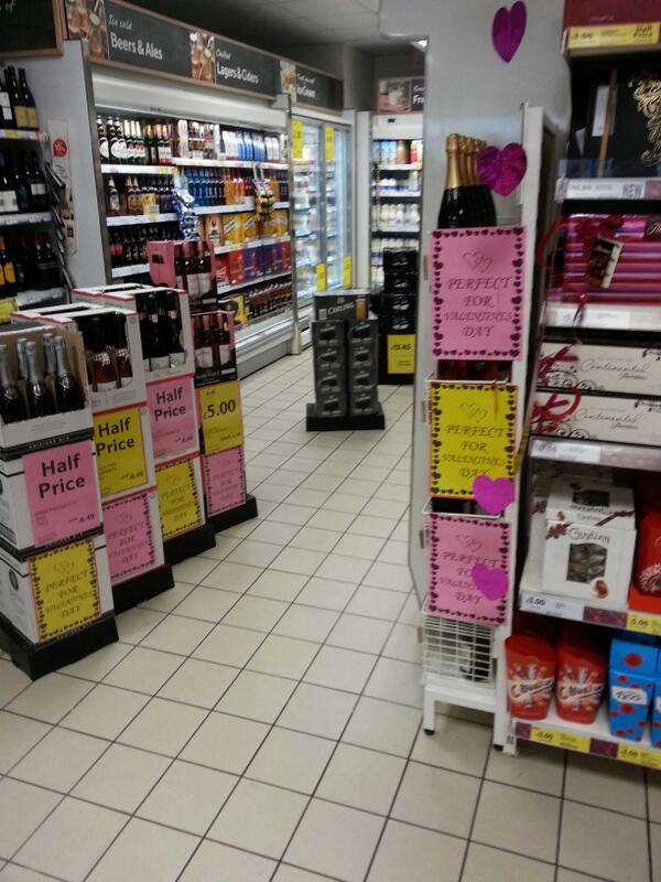 "<a href="/5887Express/">tesco harrogate 5887</a>: Perfect for valentine's day!! <a href="/LRCobbo/">leigh cobden</a> <a href="/LloydEdwards/">Lloyd Edwards</a> <a href="/stoppy79/">Tony stopforth</a> " 💗 in the air!..