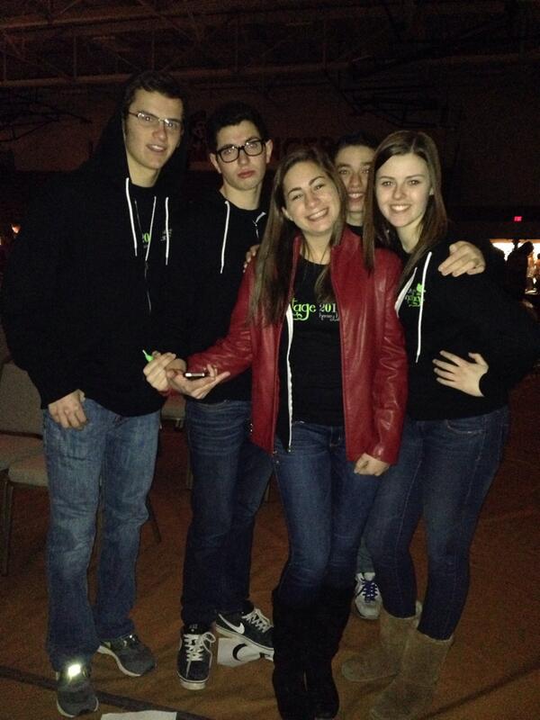 hiimmallz's tweet photo. Momma is with us in spirit @JHHSFineArts @sarabmichael13 http://t.co/5lbzs9Twjr
