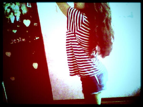 rm_Nicol's tweet photo. Esaa Chicaa Soy Yo ♥↓ 
Cuando Me Caigo Me Levanto 
Siempre me vas a ver con una sonrisa :) 
#AMAME'♥ SMILEEE' *-* http://t.co/9K3LjUQ9mg