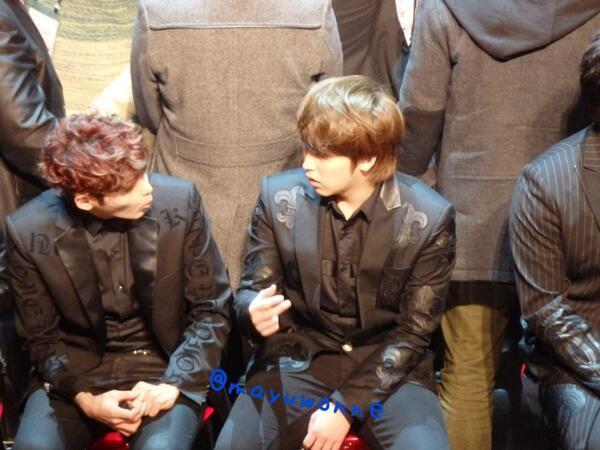worldwideelfs's tweet photo. 140208 SJ Lotte Valentine FM - #wookmin wat cha guys talking about? ;P (Cr: mayuwonne) http://t.co/xpyXouenfJ