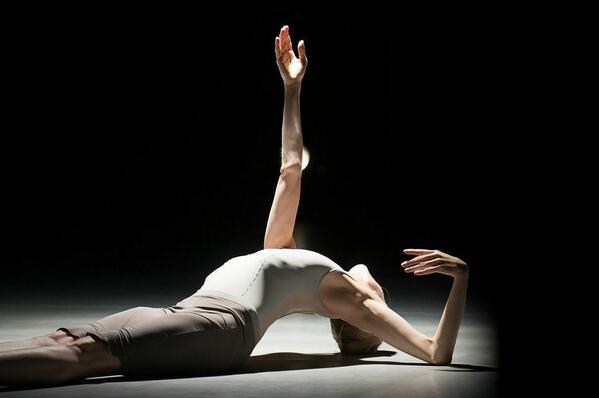 “It just takes time.” Wendy Whelan on healing, surgery &amp; postponing US tour.  artsbeat.blogs.nytimes.com/2014/02/07/rec… by <a href="/coopnytimes/">Michael Cooper</a>