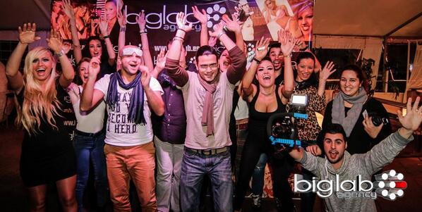 DeejayMonty22's tweet photo. Este año nos vamos de fiesta en fiesta #PeopleSaintBeats http://t.co/TZuzOts5yP