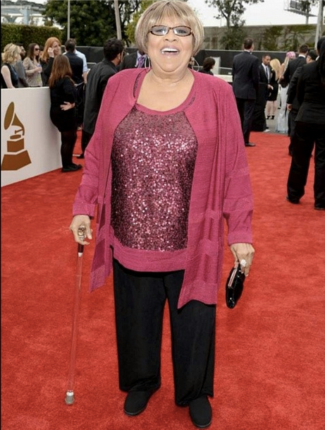 AntiRecords's tweet photo. It doesn't get more classy than the great @Mavis_Staples at the #Grammys. http://t.co/uEcatIwlkE