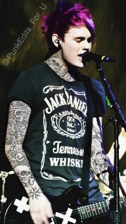 BodyModMofos's tweet photo. MIKEY PUNK EDITS ARE THE REASON I CRY. http://t.co/I9yP3uGMLV