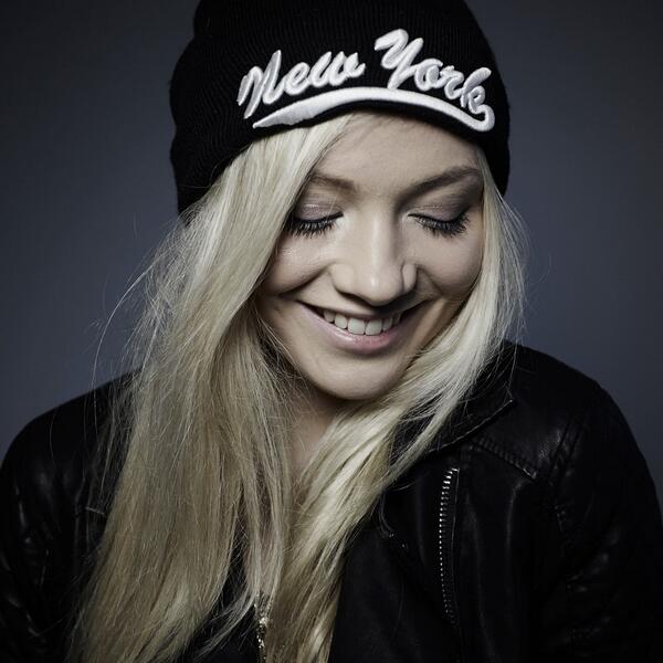 8Eight_Bit's tweet photo. http://t.co/P08LzVUOeR - Deserving all your support! Watch out 2014 #monday #musicmondays #EP #2k14 #music #8Bit http://t.co/BGKzUmkXyr