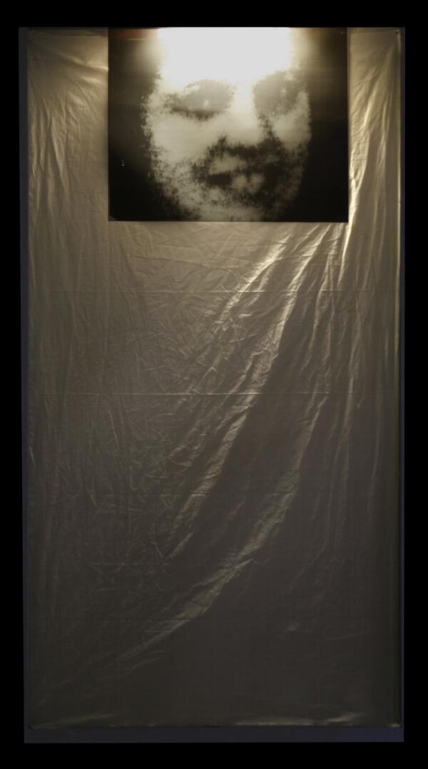 Museo_MAXXI's tweet photo. #GiornatadellaMemoria Da #NonBastaRicordare Veronika di #Boltansky.Da interpretare con il proprio bagaglio di memorie http://t.co/fgryD5ayGv