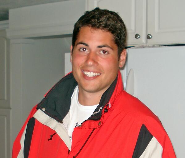 PointParkNews's tweet photo. Friends, family of runner who died in last year's half marathon to finish his race. http://t.co/OCDKfy7bMn #Run4Kyle http://t.co/wSe2YleaG0