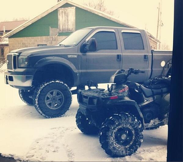 OffroadingPorn's tweet photo. I'll take both http://t.co/txEsAzQjU8