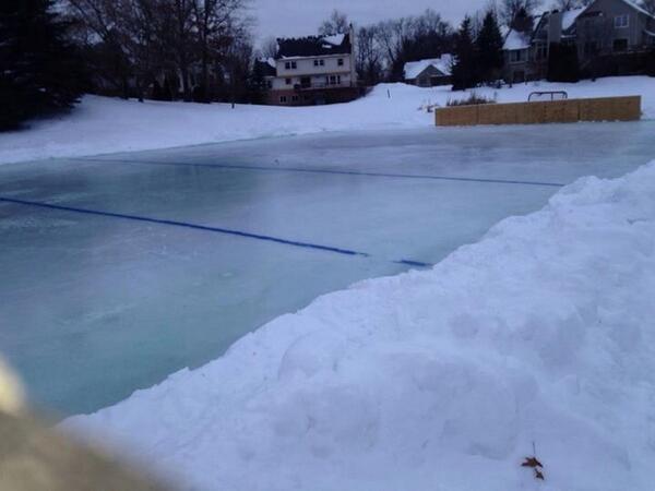JessicaConvery's tweet image. Anyone up for some pond hockey?! Let me know! #freshice