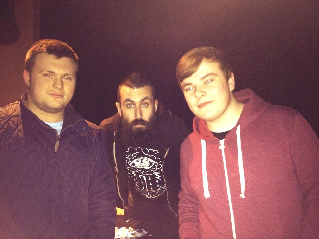 MichaelPrice120's tweet photo. @Scroobiuspipyo @MarcMantle #picturewithpip http://t.co/K4YdCiGFtq
