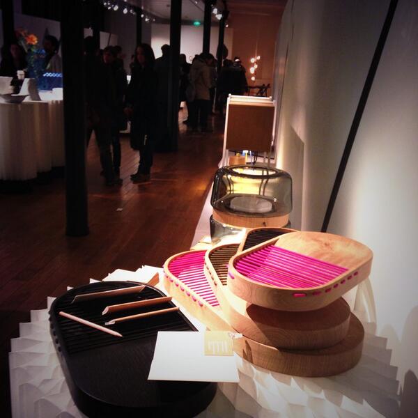 BejaMargaux's tweet photo. Soirée meet my project au lieu du design pocket et bilight sont présent!!!! http://t.co/AlnsMQeVoP