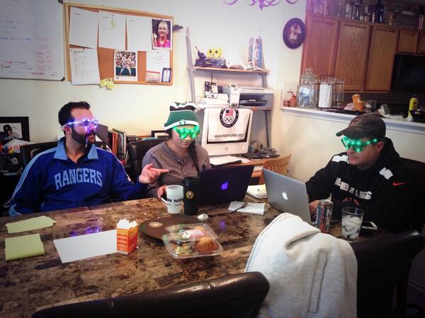 IdentityMktg2's tweet photo. Just another day at the #identitymarketingoffice #promolife http://t.co/3CNES09jBn