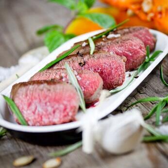 chochschuel's tweet photo. Niedertemperaturgaren leicht gemacht - Rezept hier http://t.co/ibhaHXUOST http://t.co/hShujSWqJf