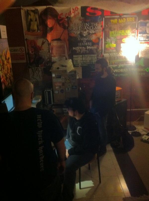 BACKJUMPER1's tweet image. Listening #preproductions ... can&apos;t wait for Monday&apos;s #bassrecording #backjumpernewalbum