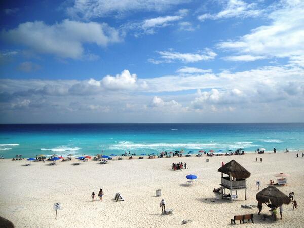 SB_Cancun2014's tweet photo. Playa Delfines was recognized as the best Blue Flag certified beach in Mexico! Is it any surprise? http://t.co/kuJEubXdcG
