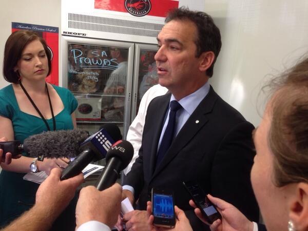 DanWillsTiser's tweet photo. OL Steven Marshall announces more detail on exports policy, including funds for trade programs. Soon on @thetiser http://t.co/OyHgCKocU8