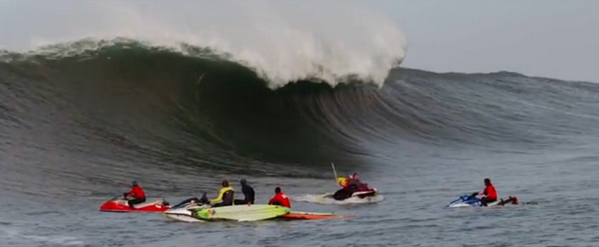 GrindTVSurf's tweet photo. The best of the 2014 #MavericksInvitational. 
http://t.co/YQEwR1tcMW http://t.co/rX56yfGDdF