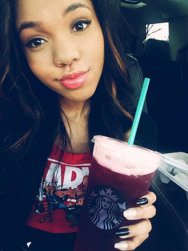 STARBUCKS JUST PUTS ME IN SUCH A BETTER MOOD 😍