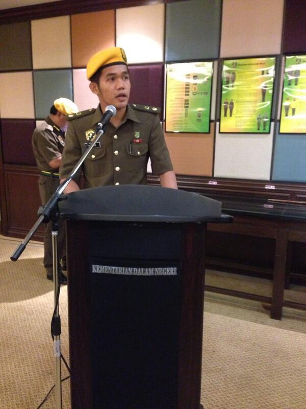 QilaRela's tweet photo. renungan pagi oleh @khairul_RELA pada perhimpunan pagi http://t.co/LJrpeTFSm7