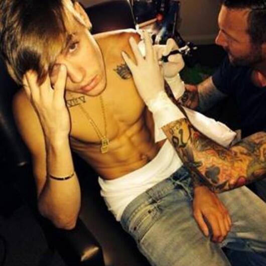 JBChicagoTeam's tweet photo. Gosh, why are you so beautiful @justinbieber? http://t.co/Bp2HRBYkhP