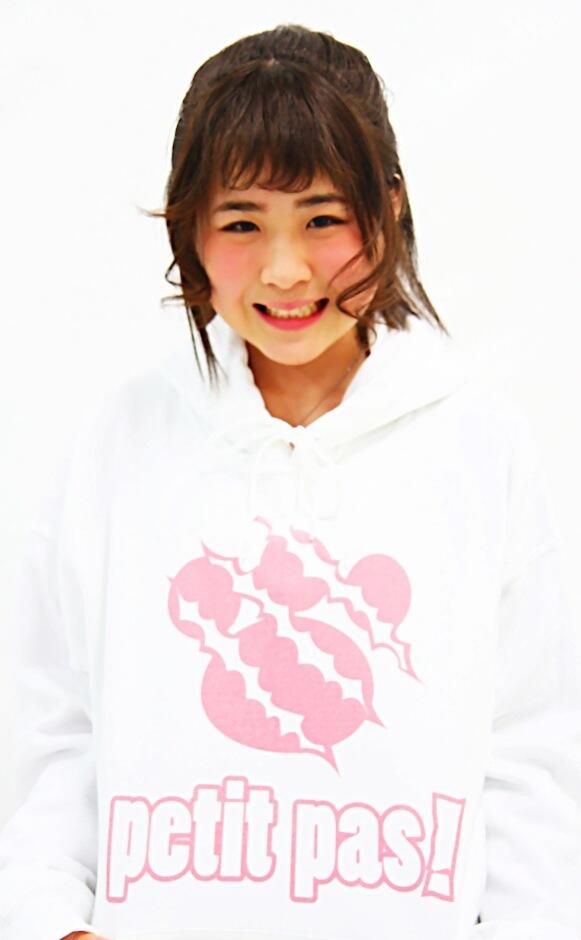 petitpas_pmr's tweet photo. #petit_pas
七瀬 楽々(ななせ らら)
157cm A型 5月3日生まれ(14歳)
担当カラー:ピンク
特技:バスケットボール
@rara_nanase http://t.co/ogonuNX788