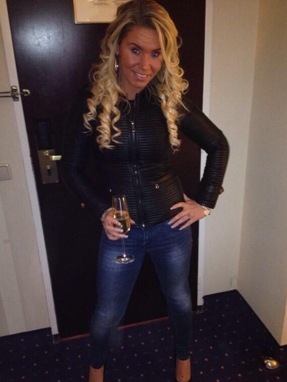 DeesjeePeesjee's tweet photo. Top weekend gehad met m'n Love😍 http://t.co/frKvRDjkGI