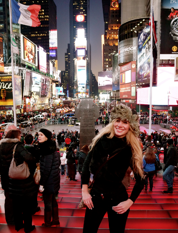 JazzJanine's tweet photo. NYC se prepara con meses de antelación para organizar el esperado Super Bowl. Ya estamos a días!!! http://t.co/ymQkOzTElj