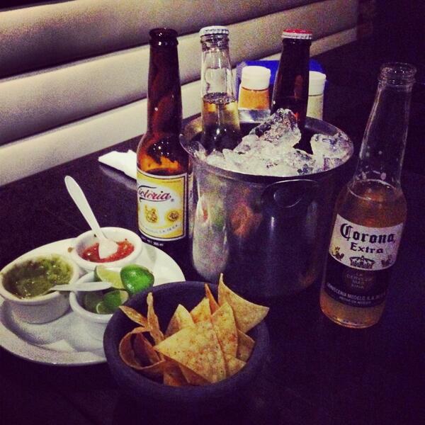 costenitoleon's tweet photo. Disfrutando de un super lunes en Costeñito: TACOS Y CERVEZAS 2x1 #Costeñizate http://t.co/plvNd8FKOx