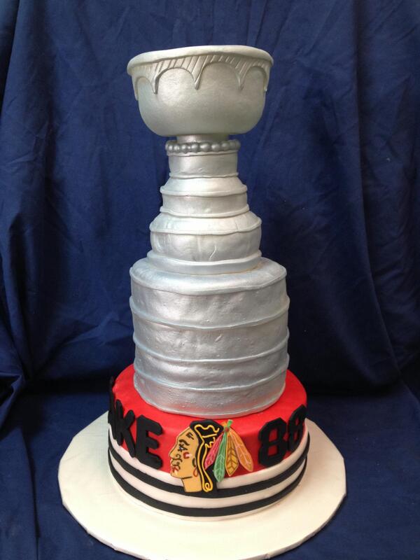 ddtampa's tweet photo. @NHLBlackhawks how did we do? #StanleyCup #Cake @88PKane http://t.co/IpR4EBbbHA