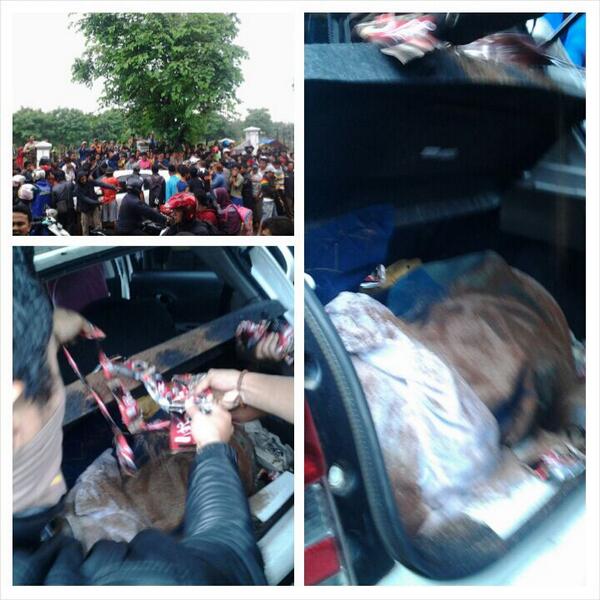 Siabie's tweet photo. Ditemukan mayat didalam mobil nisan march F 1356 KA di daerah depan TPu pondok kelapa jakarta timur @TMCPoldaMetro http://t.co/G7M5Ko2vba