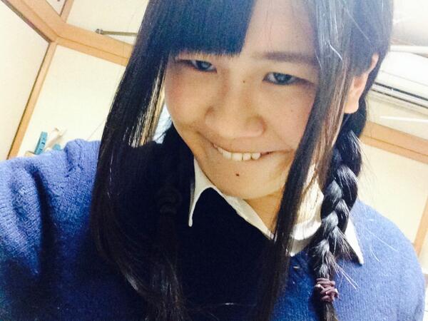 大関れいか 前髪を作ったんばりん やはり思ったようにいかず 童顔っぽくなる 大人っぽい髪型してみてー もうちょっと伸びたらくるんっくるんっみたいにしたいな どうせできないけどな ハハハハハハハハハハ Http T Co Hxu5l6lx9d