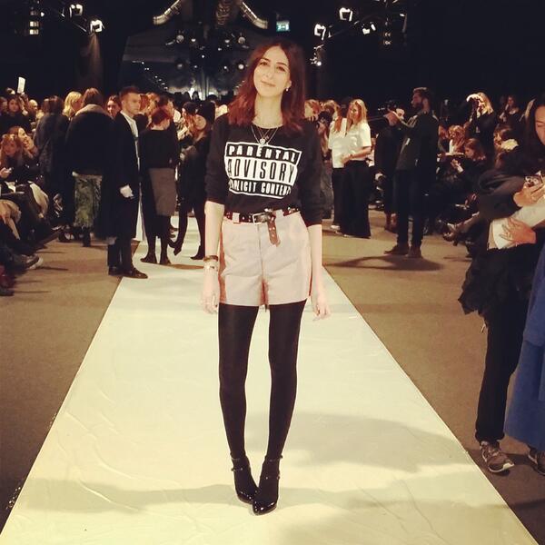 BelaRuche's tweet photo. Qui va remporter le H&M Design Award 2014 ? Réponse dans 5 minutes en direct de Stockholm avec @SophieLaban #HMDA2014 http://t.co/OU4kjcmtWT