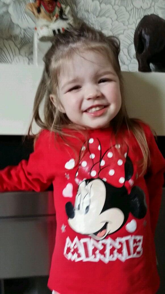 twinny88's tweet photo. My cheeky little lady💟 xx http://t.co/wYdKE0qB0f
