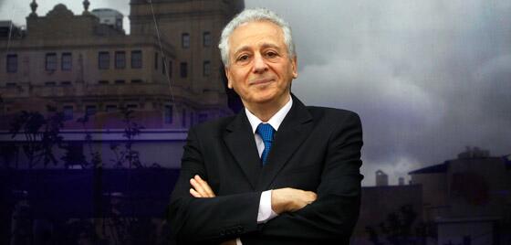 el_pais's tweet photo. Los médicos franceses expulsan a Pierre Dukan por los riesgos de su dieta http://t.co/A9nujB0YOB #dietaDukan http://t.co/QMNlzFOSRM