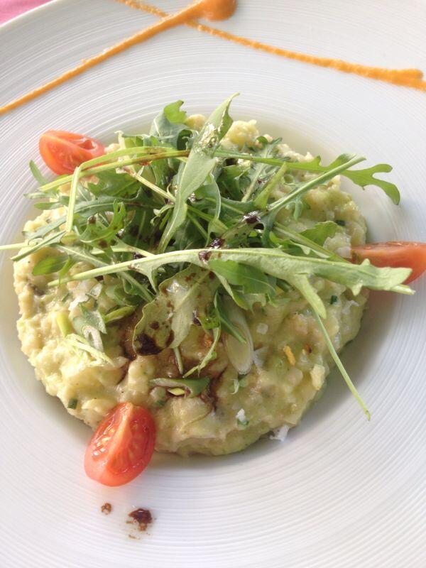 JuanSinPrisa's tweet photo. Disfruta  de nuestro #Menu del día en #Madrid #Restaurante #Terraza http://t.co/QHc9COoAC6 Y mira un plato de ayer http://t.co/0mzqooSG7E