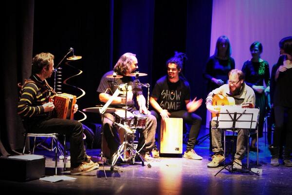 cornoiesmtdp's tweet photo. Aquí els nostres músics: Carles Belda, Antonio i Joel Sànchez i Arnau Berenguer. Són genials! http://t.co/xjbKf6lr2B
