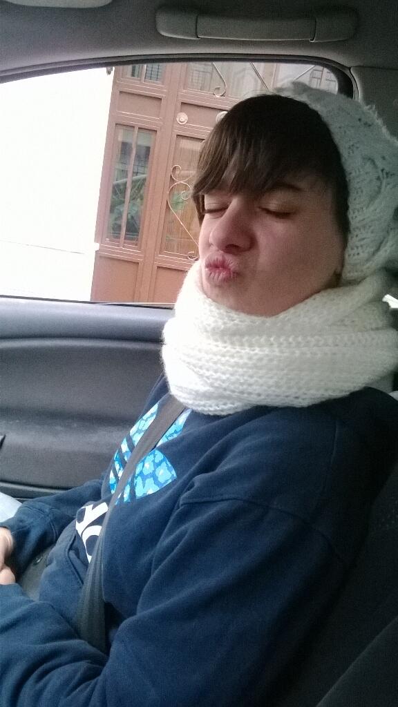 Louss251's tweet photo. @nikituchi jaj loocas por el mundo jaa http://t.co/HqbDcl4Ss3